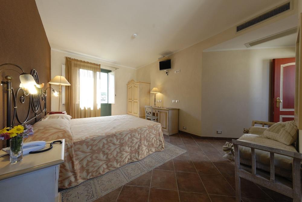 Baglio Dello Zingaro Hotel 4*